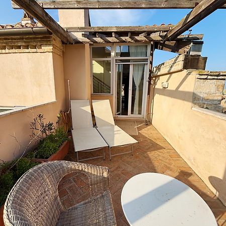 Domus Mirabilis Homestay Ancona Exterior photo