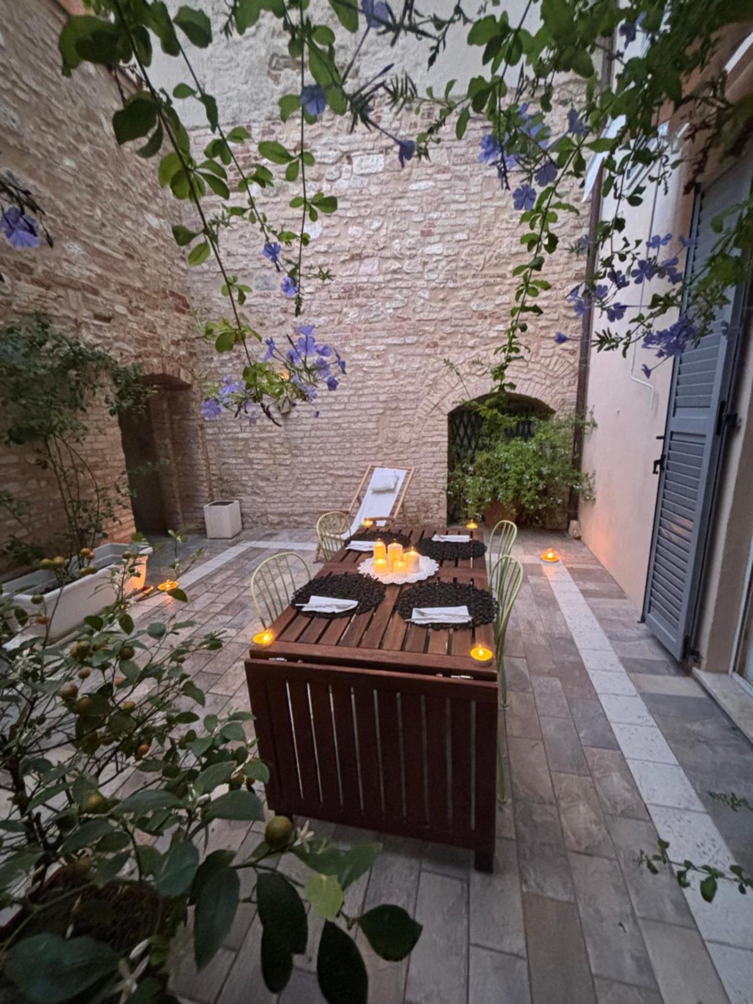 Domus Mirabilis Homestay Ancona Exterior photo